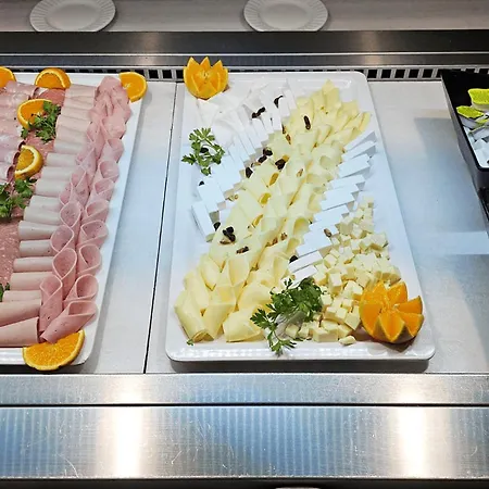 מלון Opera Blue Corfu גאוביה