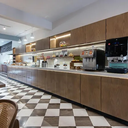 Opera Blue Corfu גאוביה