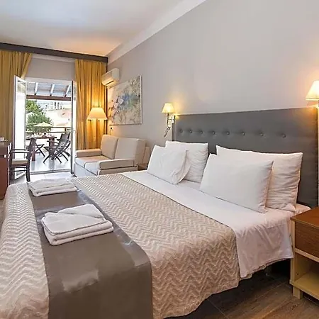 Opera Blue Corfu 4* جوفيا